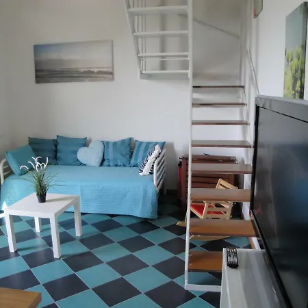 Casa Vacanze Nido Delle Rondini 아파트 카스티글리온셀로